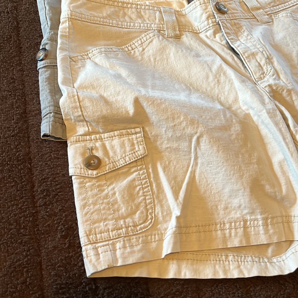 2Pairs of Eddie Bauer Shorts - Picture 3 of 5